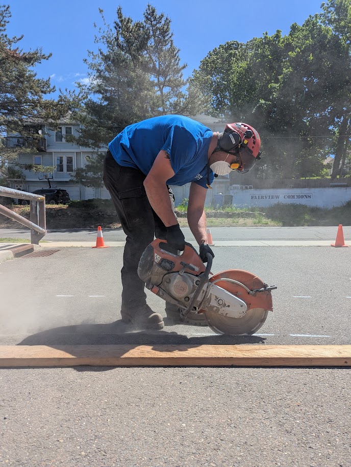 Pavement cutting and trenching work